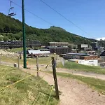 Aux Pieds Des Pistes De Superbesse Apartment